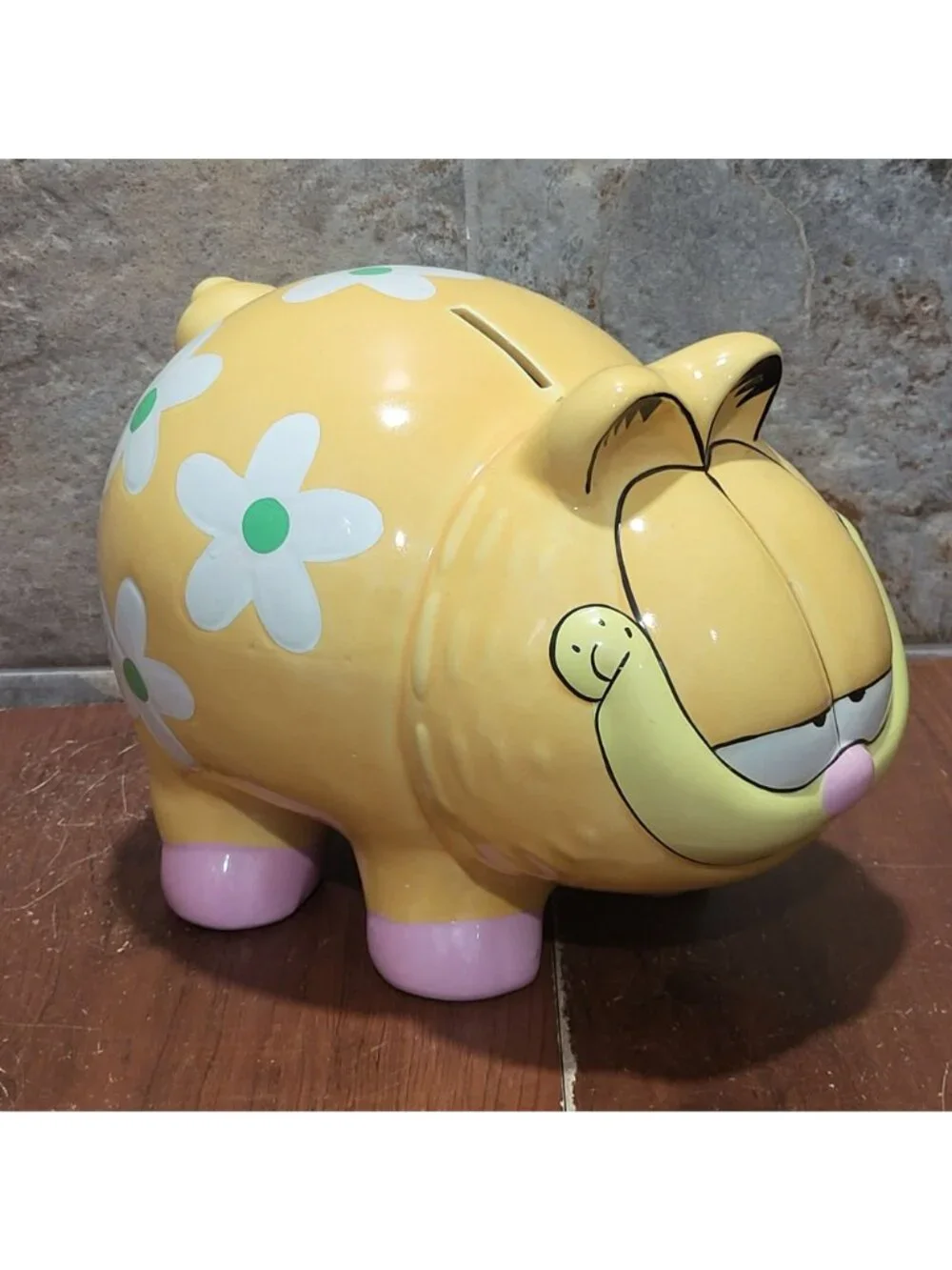 Vintage PAWS Garfield Ceramic Round Piggy Bank 1997